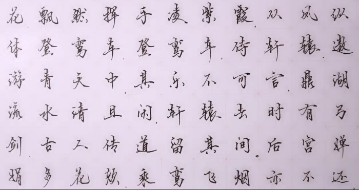 米兰前瞻:恰球王复出助力伊布战紫百合剑指欧战:米兰平台(图1) 米兰品牌